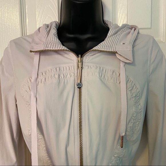 Lululemon ballet pink jacket size 6 - Picture 3 of 7